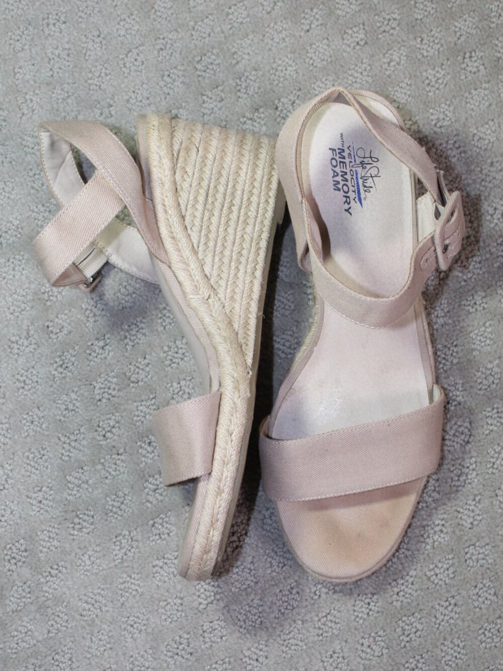 Life Stride Tango Size 11W Espadrille Beige Wedge Sandals